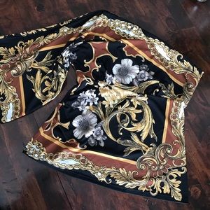 One shoulder Cache blouse